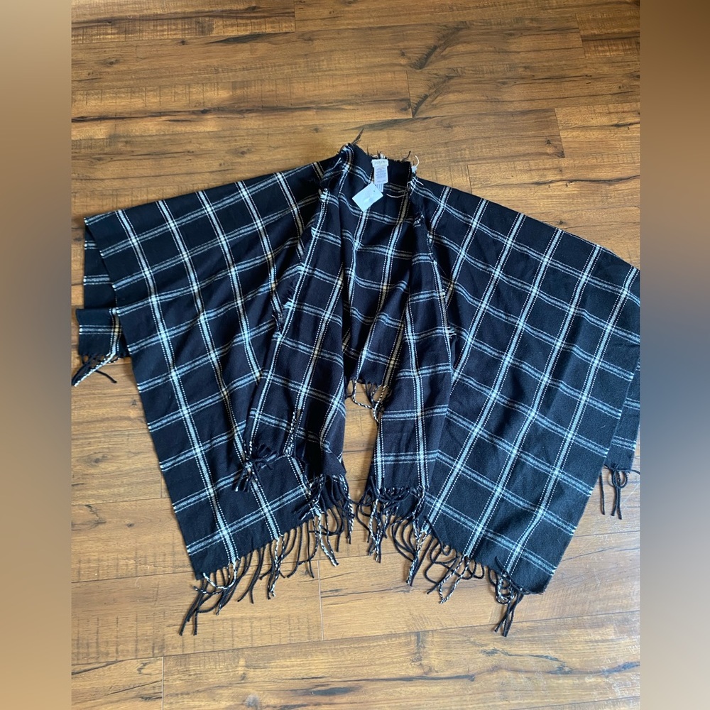 J Crew Cape Scarf Poncho Black White Plaid One Size Fringe NWT